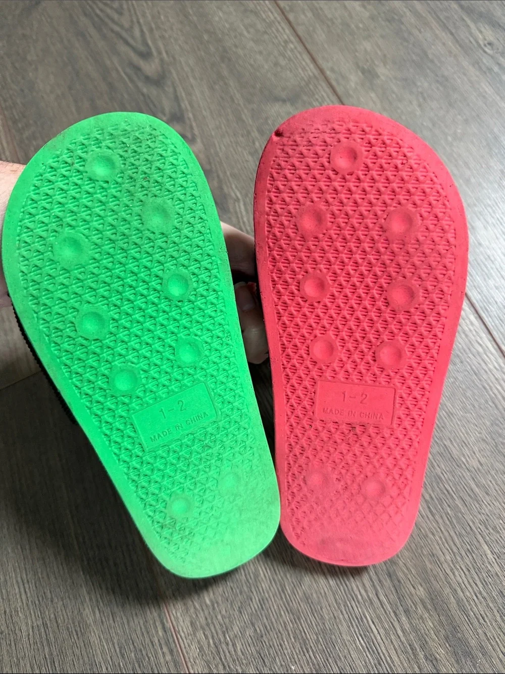 Super Mario Nintendo Sandals Boys Size 1-2 Mario & Luigi Slide Sandal Green Red
